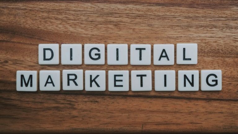 Jak SEO i profesjonalna strona internetowa wpływają na marketing